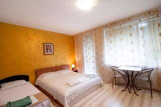 Отель Hotel Zara Rooms Стара-Загора Двухместный номер с 1 кроватью или 2 отдельными кроватями-2